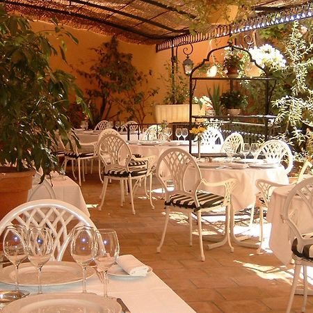 Hotel Moderne Et Pigeon Limoux Exterior photo